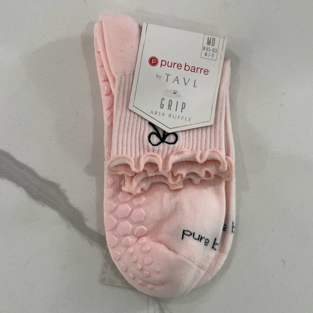 Pure Barre Sticky Socks - Baby Pink Bow - Picture 1 of 2